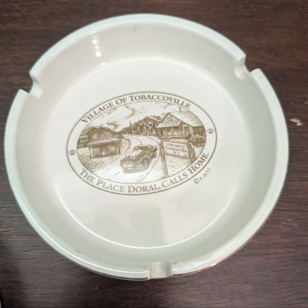 Vintage Cream Ceramic Ashtray Design Collectible NC Doral